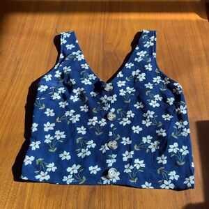 Monteau blue floral crop top